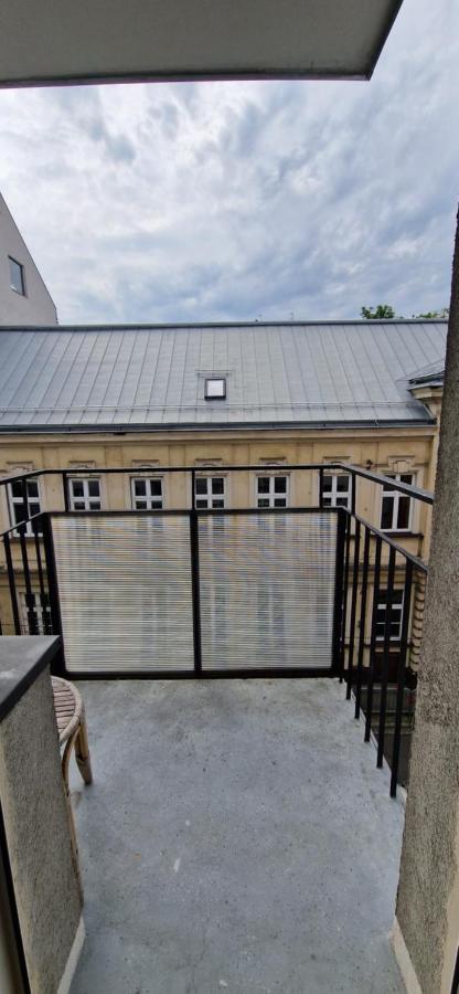 3 Rooms Apartment Podgorze Citybeat #3 Cracovia Esterno foto