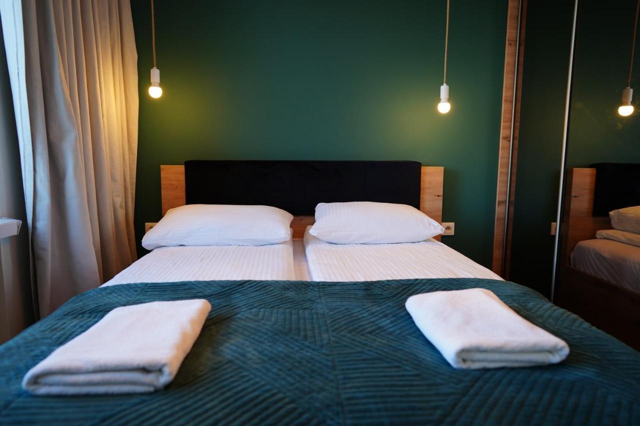 3 Rooms Apartment Podgorze Citybeat #3 Cracovia Esterno foto